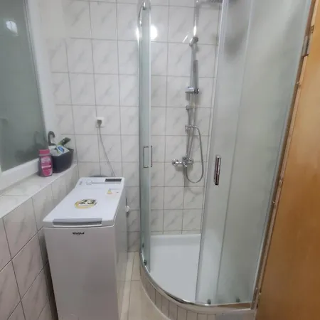 Apartman Obrovac アパート *